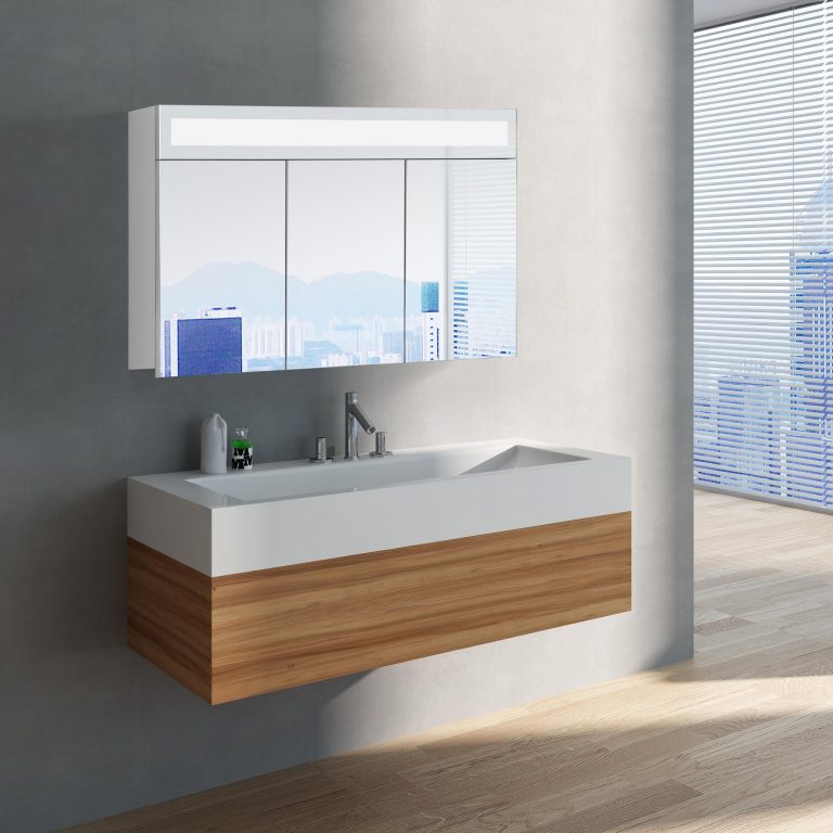 Luxusná kúpeľňová skrinka Miami, 100 cm, 3 dvere, moderné zrkadlové skrinky a moderný kúpeľňový nábytok, zrkadlová skrinka s LED osvetlením | www.zrkadloveskrinky.eu