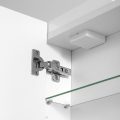Luxusná zrkadlová skrinka Milano, 120 cm, detail pantov, 3 dvere, moderný kúpeľňový nábytok, zrkadlová skrinka s LED osvetlením | www.zrkadloveskrinky.eu