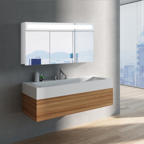 Moderné LED zrkadlo do kúpeľne MIAMI, 120 cm, luxusné kúpeľňové zrkadlo s LED svetlom do každej kúpeľne, moderné kúpeľňové skrinky a zrkadlové skrinky za najlepšiu cenu | www.zrkadloveskrinky.eu